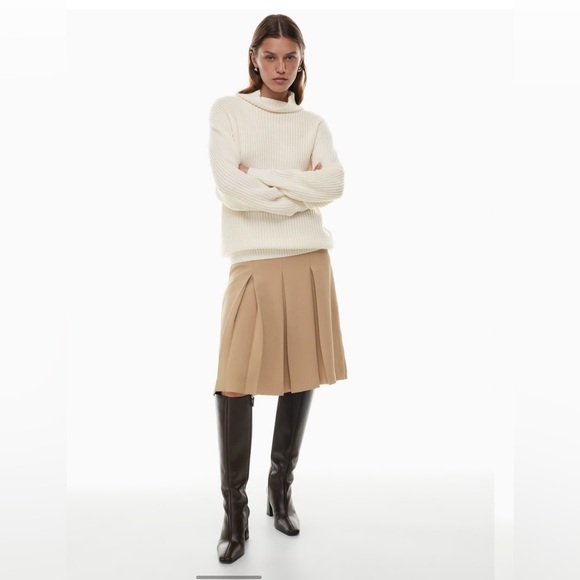 Wilfred Montpellier Turtleneck Sweater - Picture 2 of 6